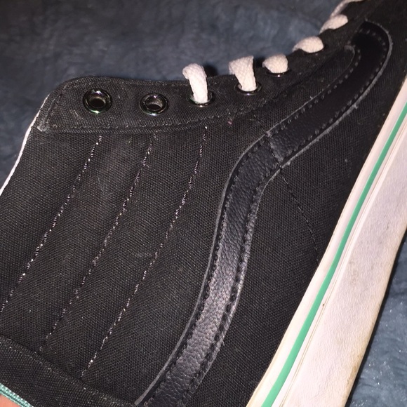 Unisex High Top Vans - Picture 3 of 4